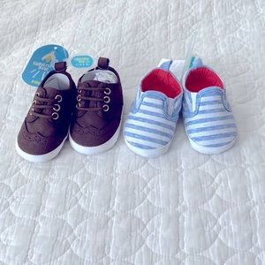 2 pair of baby/infant boys shoes • size 0-3 months